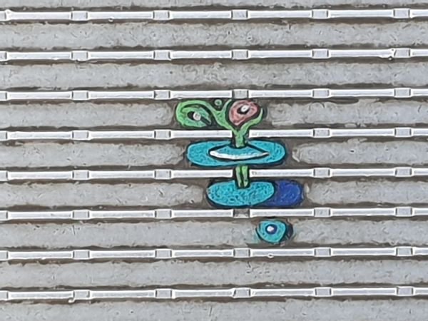 A londoni művész aki eldobált rágógumikat fest