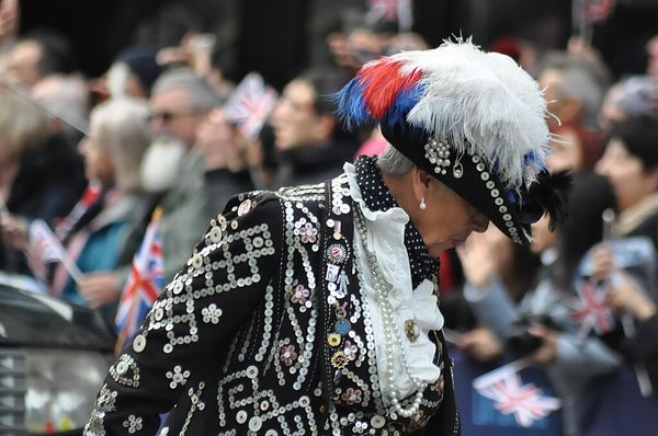 Gyöngyházkirályok és királynők Londonban, avagy a Pearly Kings and Queens